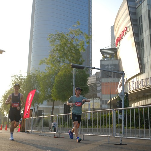 Race photo from SURABAYA ISOPLUS MARATHON 2026