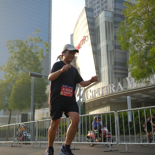 Race photo from SURABAYA ISOPLUS MARATHON 2026