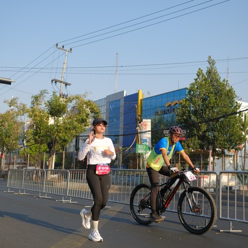 Race photo from SURABAYA ISOPLUS MARATHON 2026