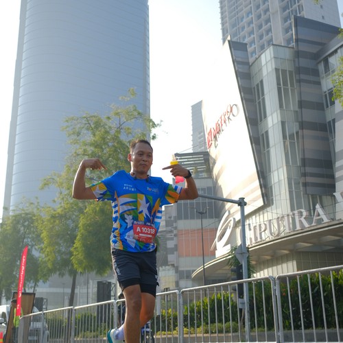 Race photo from SURABAYA ISOPLUS MARATHON 2026