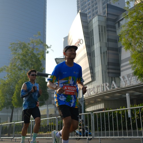 Race photo from SURABAYA ISOPLUS MARATHON 2026