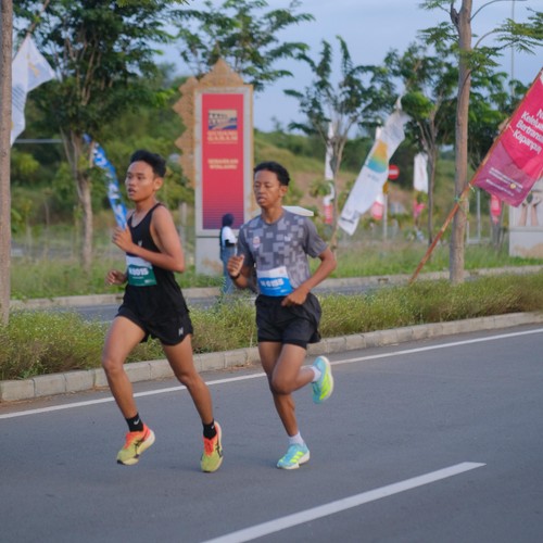 Race photo from KEDIRI HALF MARATHON 2026