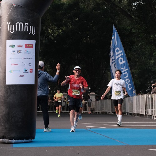 Race photo from Yumaju Berlebarun Besama ASICS