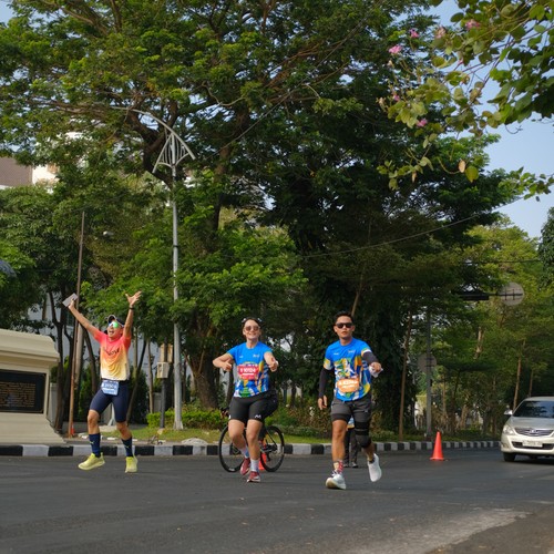 Race photo from SURABAYA ISOPLUS MARATHON 2026