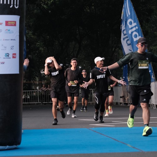 Race photo from Yumaju Berlebarun Besama ASICS