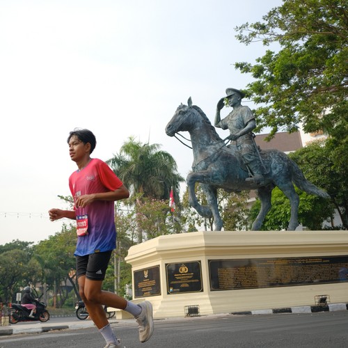 Race photo from SURABAYA ISOPLUS MARATHON 2026