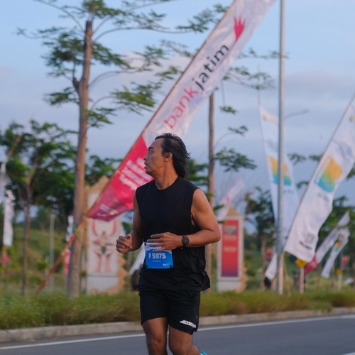 Race photo from KEDIRI HALF MARATHON 2026