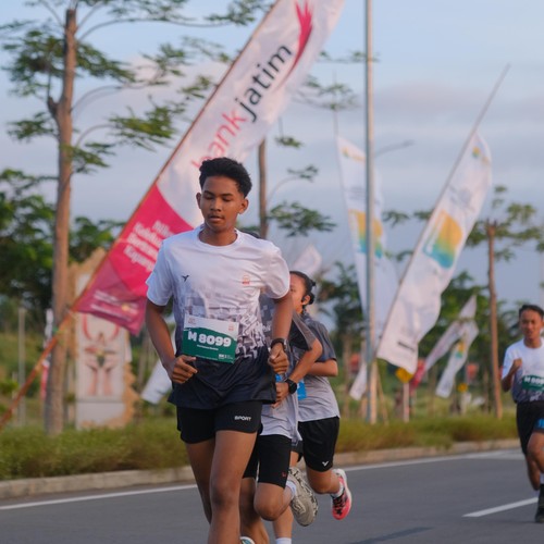 Race photo from KEDIRI HALF MARATHON 2026