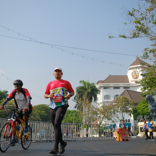 Race photo from SURABAYA ISOPLUS MARATHON 2026