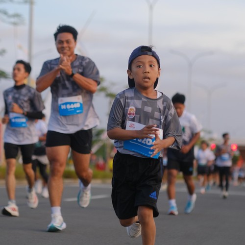 Race photo from KEDIRI HALF MARATHON 2026
