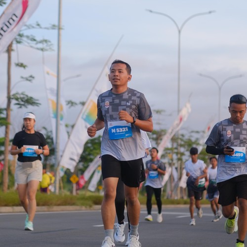 Race photo from KEDIRI HALF MARATHON 2026