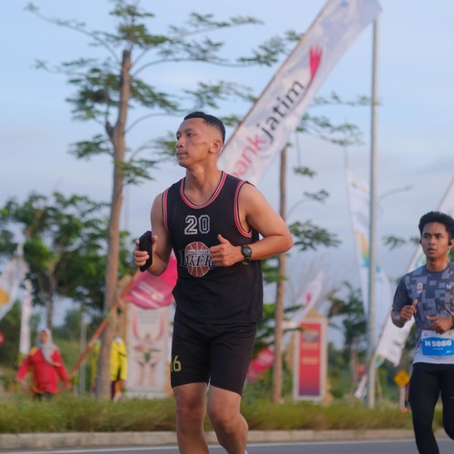 Race photo from KEDIRI HALF MARATHON 2026
