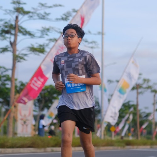 Race photo from KEDIRI HALF MARATHON 2026