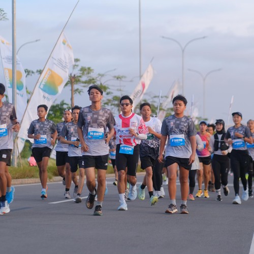 Race photo from KEDIRI HALF MARATHON 2026