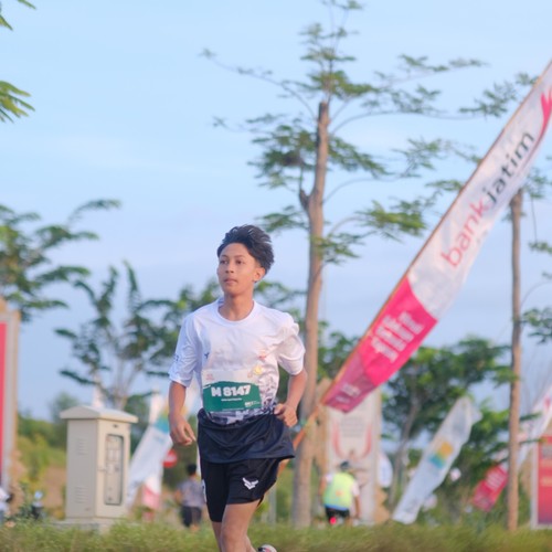 Race photo from KEDIRI HALF MARATHON 2026