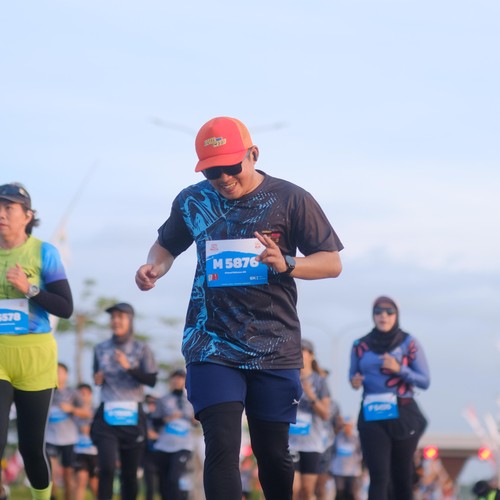 Race photo from KEDIRI HALF MARATHON 2026