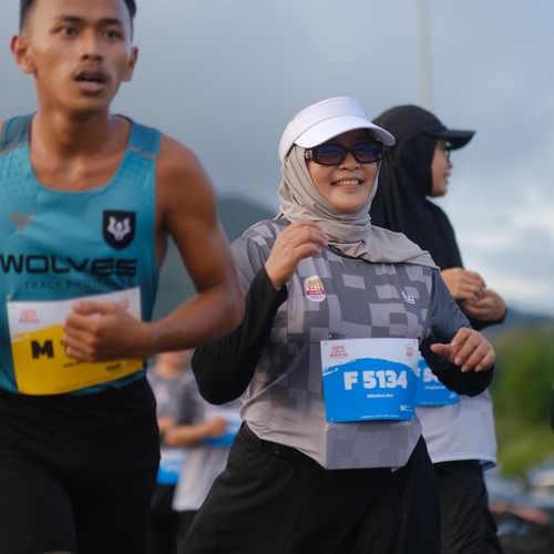 Race photo from KEDIRI HALF MARATHON 2026