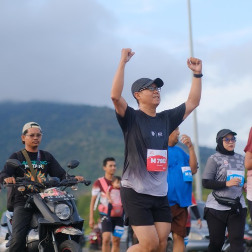 Race photo from KEDIRI HALF MARATHON 2026