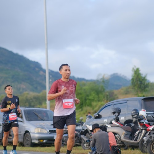 Race photo from KEDIRI HALF MARATHON 2026