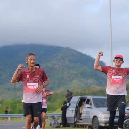 Race photo from KEDIRI HALF MARATHON 2026