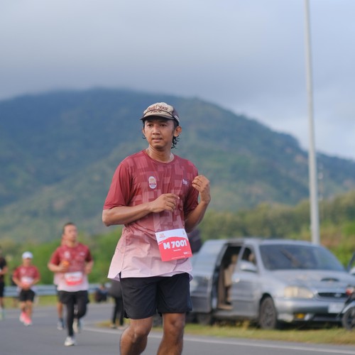 Race photo from KEDIRI HALF MARATHON 2026