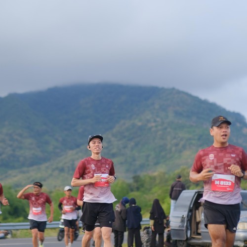 Race photo from KEDIRI HALF MARATHON 2026