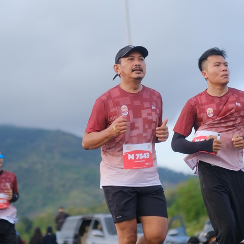 Race photo from KEDIRI HALF MARATHON 2026