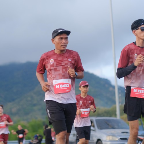 Race photo from KEDIRI HALF MARATHON 2026
