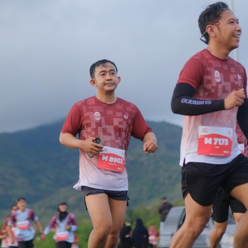 Race photo from KEDIRI HALF MARATHON 2026