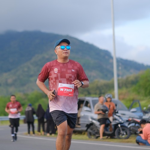 Race photo from KEDIRI HALF MARATHON 2026