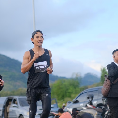 Race photo from KEDIRI HALF MARATHON 2026