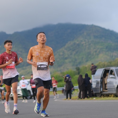 Race photo from KEDIRI HALF MARATHON 2026