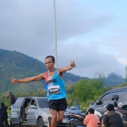 Race photo from KEDIRI HALF MARATHON 2026
