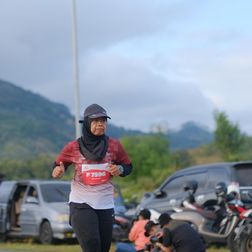 Race photo from KEDIRI HALF MARATHON 2026