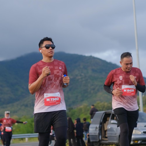 Race photo from KEDIRI HALF MARATHON 2026