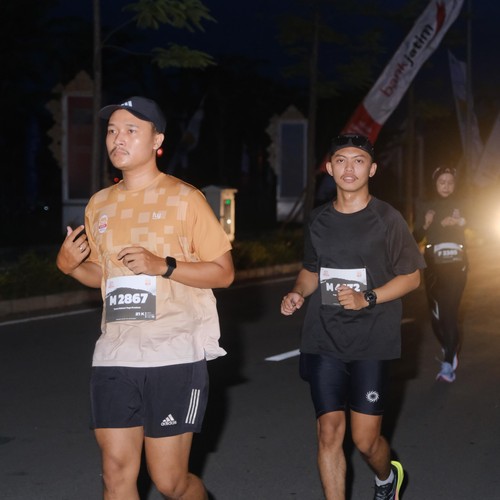 Race photo from KEDIRI HALF MARATHON 2026