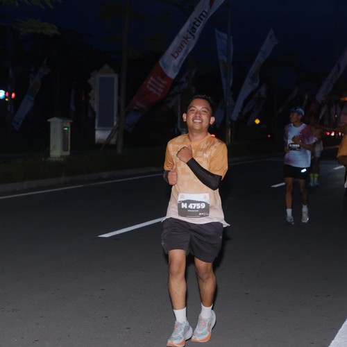 Race photo from KEDIRI HALF MARATHON 2026