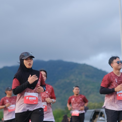 Race photo from KEDIRI HALF MARATHON 2026