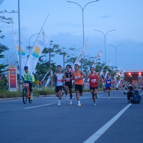 Race photo from KEDIRI HALF MARATHON 2026