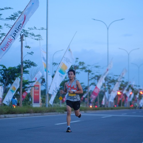 Race photo from KEDIRI HALF MARATHON 2026