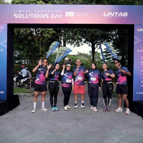 Race photo from LINTAS TEKNOLOGI SOLUTIONS DAY