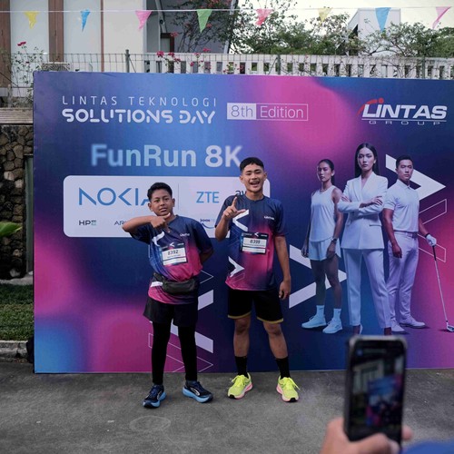 Race photo from LINTAS TEKNOLOGI SOLUTIONS DAY
