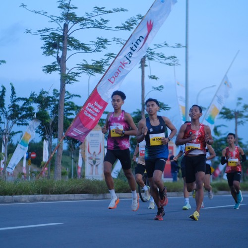 Race photo from KEDIRI HALF MARATHON 2026