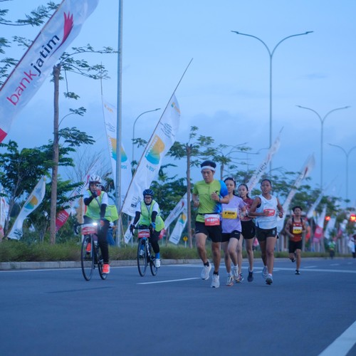 Race photo from KEDIRI HALF MARATHON 2026