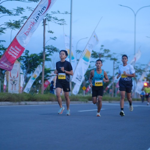 Race photo from KEDIRI HALF MARATHON 2026