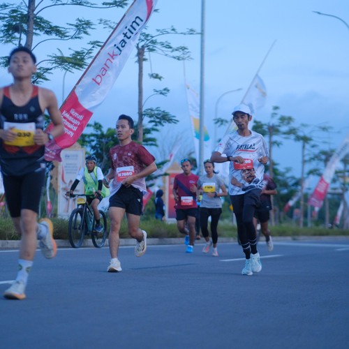 Race photo from KEDIRI HALF MARATHON 2026