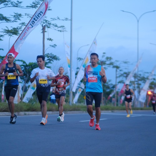 Race photo from KEDIRI HALF MARATHON 2026