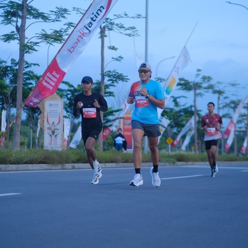 Race photo from KEDIRI HALF MARATHON 2026