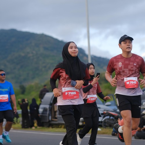 Race photo from KEDIRI HALF MARATHON 2026
