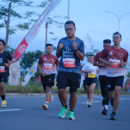 Race photo from KEDIRI HALF MARATHON 2026